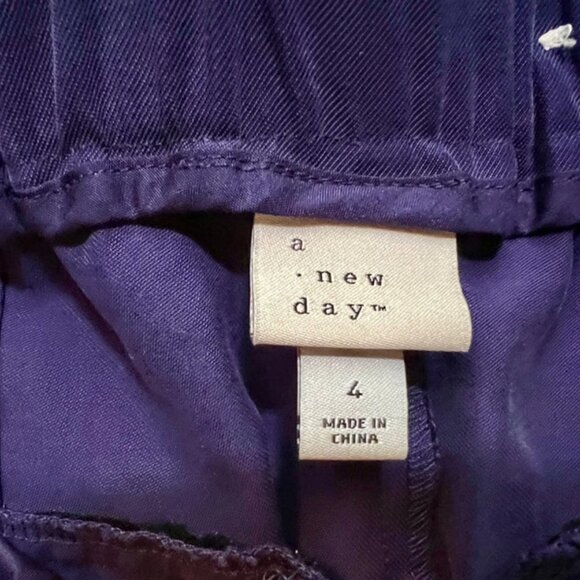 A New Day Dark Blue Pants – Size 4 – Excellent Condition - Picture 2 of 3